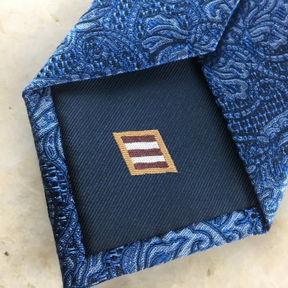 JOSEPH ABBOUD Blue Tone-on-tone Paisley Silk Tie - Picture 7 of 9